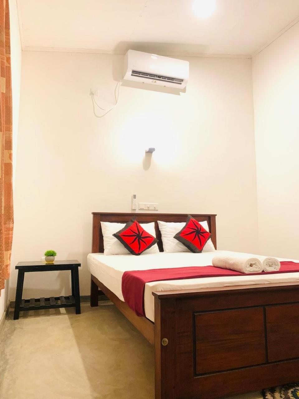 Hotel Waves Hikkaduwa Exteriér fotografie